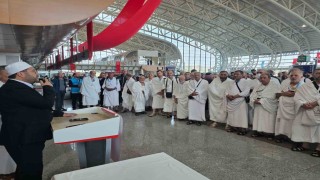 Erzincandan 193 umreci dualarla uğurlandı