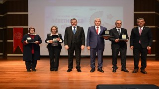 Erzurumda 24 Kasım Öğretmenler Günü kutlaması