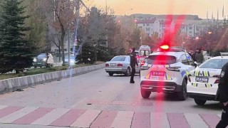 Erzurumda iki otomobil çarpıştı: 3 yaralı