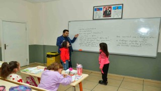 Esenyurt Belediyesinden eğitimde bir ilk: Paket Ders Sistemi hayata geçti