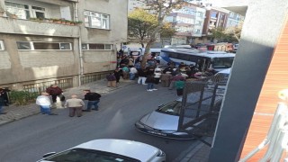 Eşinin kullandığı minibüsün altında kaldı, hastaneye kaldırılan ağır yaralı kadın hayatını kaybetti