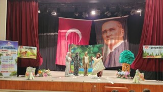 Eskişehirli çocuklardan anlamlı tiyatro gösterisi