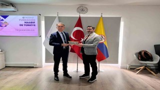 Eskişehirli gençlerden Kolombiyada kültürel buluşma