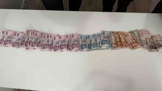 Esnaftan para toplayan dilencinin üzerinden 9 bin TL çıktı