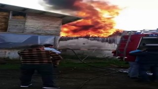 Ev ve samanlık alev topuna döndü