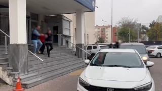 Evden hırsızlık yapan 2 şüpheli yakalandı