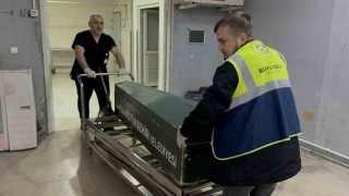 Evinde silahla vurulmuş halde bulunan yaşlı adam hayatını kaybetti