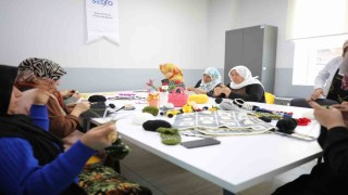 Eyyübiyeli kadınlar aldıkları eğitimle hayallerine ulaşıyor