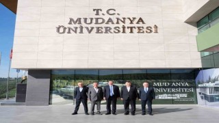 Faruk Çelik Mudanya Üniversitesinde gençlerle buluştu
