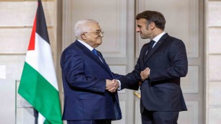 Franca Cumhurbaşkanı Macron ile Filistin Devlet Başkanı Abbas bir araya geldi