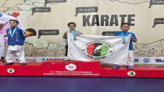 Gaziosmanpaşalı minik karateci Kaan Ayaz, Türkiye şampiyonu oldu