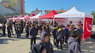 Gazze için hayır çarşısı oluşturdular