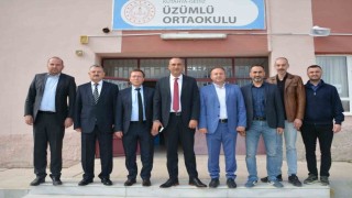 Gediz Halk Eğitimi Merkezinden ihtiyaç sahibi öğrencilere el emeği kış desteği