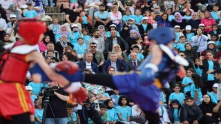 Geleceğin yıldız kungfucuları şampiyon ikiz kardeşler göz dolduruyor