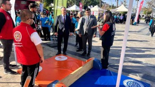 Geleneksel Oyunlar Tırı, geçmişin oyunlarını Fethiyede öğrencilerle buluşturdu