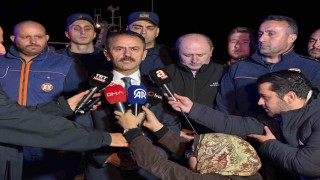 Gemiden tahliye edilen 25 personel tedbiren hastaneye götürüldü