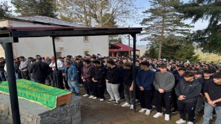 Giresunda genç futbolcu Samet Şahin son yolculuğuna uğurlandı