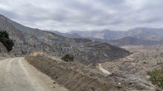 Göçük altında kalan işçiyi kurtarma çalışmaları sürüyor