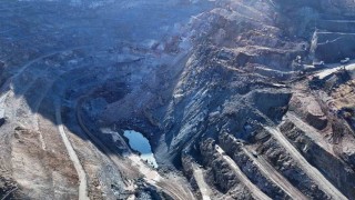 Göçük altında kalan şantiye müdürünü kurtarma çalışmaları 5inci gününde devam ediyor