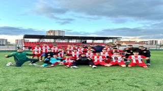 Gültepespor U-16 namağlup şampiyon