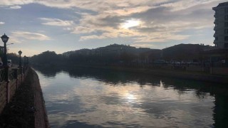 Güneş ve Porsuk Çayının uyumu ortaya kartpostallık görüntüler çıkardı