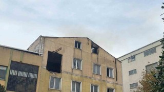 Güngörende tekstil fabrikası alev alev yandı: O anlar kamerada