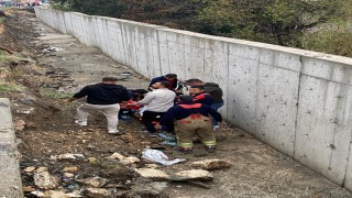 Hafif ticari aracın çarptığı genç kadın, kanala düşerek hayatını kaybetti