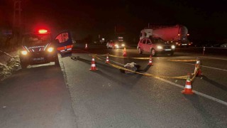 Hafif ticari aracın çarptığı yaşlı adam hayatını kaybetti