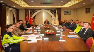 Hakkaride asayiş toplantısı düzenlendi