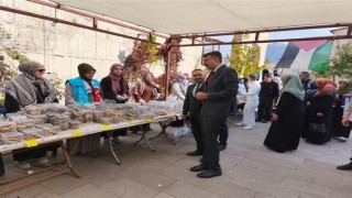 Hakkaride Gazze yararına hayır çarşısı kuruldu