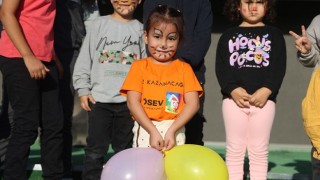 Hatay’da Minik Ceylin İçin Umut Balonları Gökyüzüne Bırakıldı