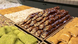 Havalar soğudu, cevizli pekmezli sucuk satışları arttı