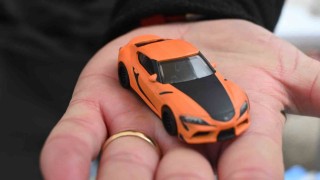 Her yaştan insan bu minyatür arabaların hastası oluyor