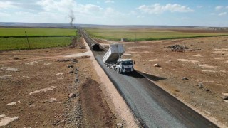 Hilvanda 5 kilometrelik yolun sathi asfalt çalışmalarını tamamladı