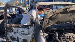 Hopada minibüs yangını korkuttu