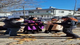 İhsaniyede vatandaşlara kadına şiddetle mücadele anlatıldı