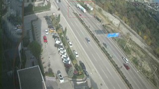 İki motosikletlinin yaralandığı kazada yeni güvenlik kamerası ortaya çıktı