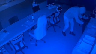 İş yerinin kasasından 1 milyon TL değerinde döviz çalan hırsız, eski çalışanı çıktı