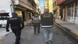 İskenderunda okul çevrelerinde asayiş denetimleri sürüyor