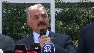 İsmet Büyükatamandan Dervişoğluna sert tepki: Emperyalizmin sandalında boşuna kürek çekmektedir