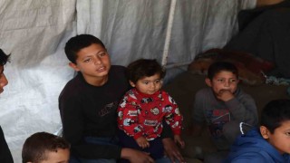 İsrail saldırılarında 5 çocuğunu kaybeden Filistinli kadın, 36 torununa bakıyor