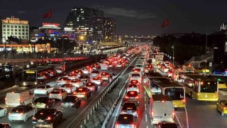 İstanbulda trafik yoğunluğu yüzde 78e ulaştı