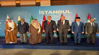 İstanbuldaki kritik Gazze toplantısı başladı