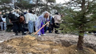 İzmirde 115 bin fidan toprakla buluştu