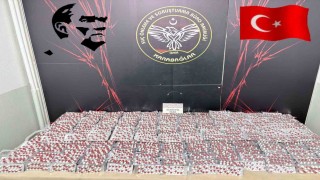 İzmirde sentetik uyuşturucu operasyonu: 2 gözaltı