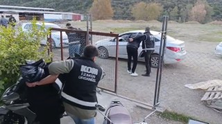 İzmirde suç örgütüne operasyon: 14 gözaltı