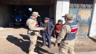 Jandarma Köylüleri Bilgilendirdi