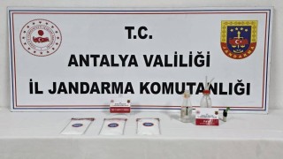 Jandarma uyuşturucu operasyonunda 1 kilo 210 gram uyuşturucu madde ele geçirildi