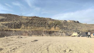 Kaçak kazıda yeraltı şehri çıktı