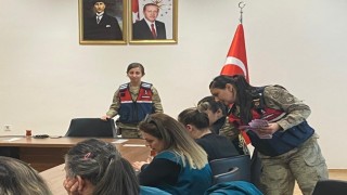 Kadın güvenlik güçlerinden KADES tanıtımı